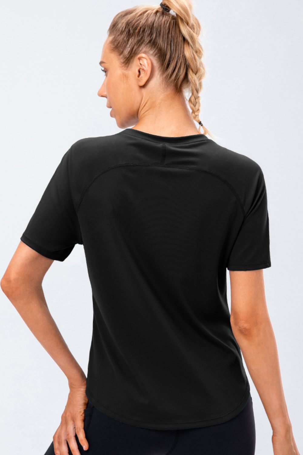Round Neck Raglan Sleeve Active Tee - cas7m