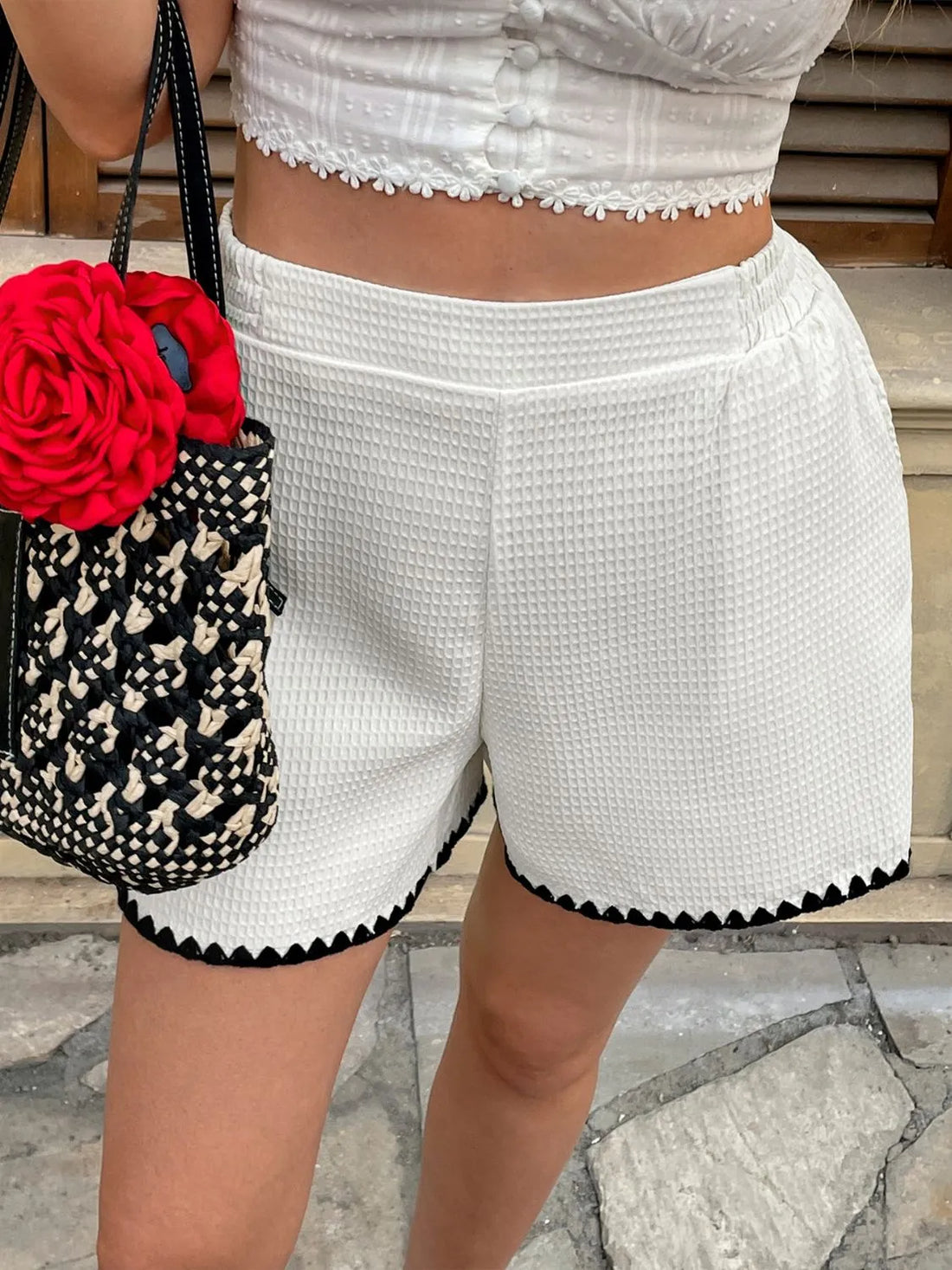 Contrast Trim Shorts with Pockets - cas7m