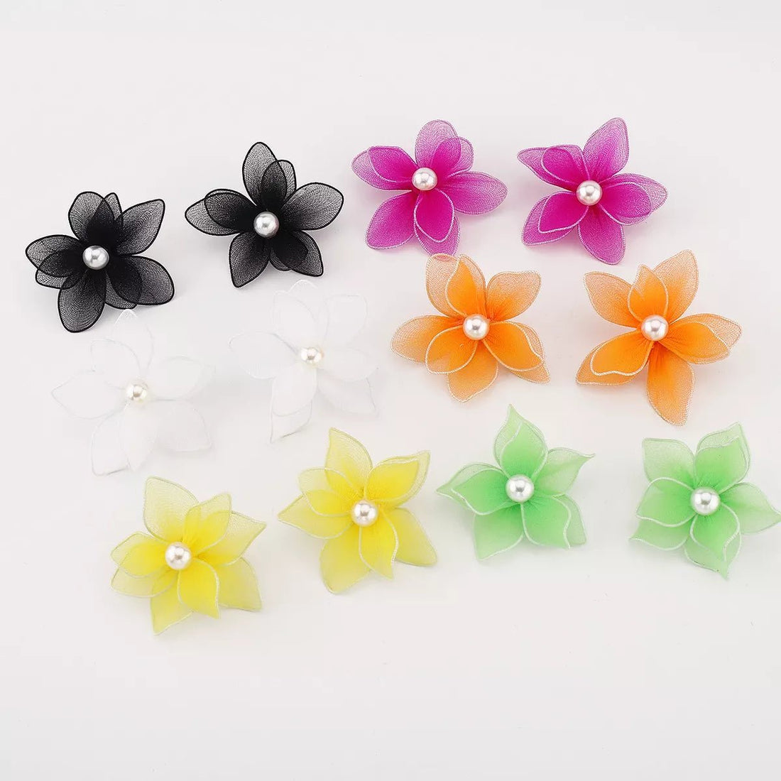Flower Pearl Stud Earrings - cas7m